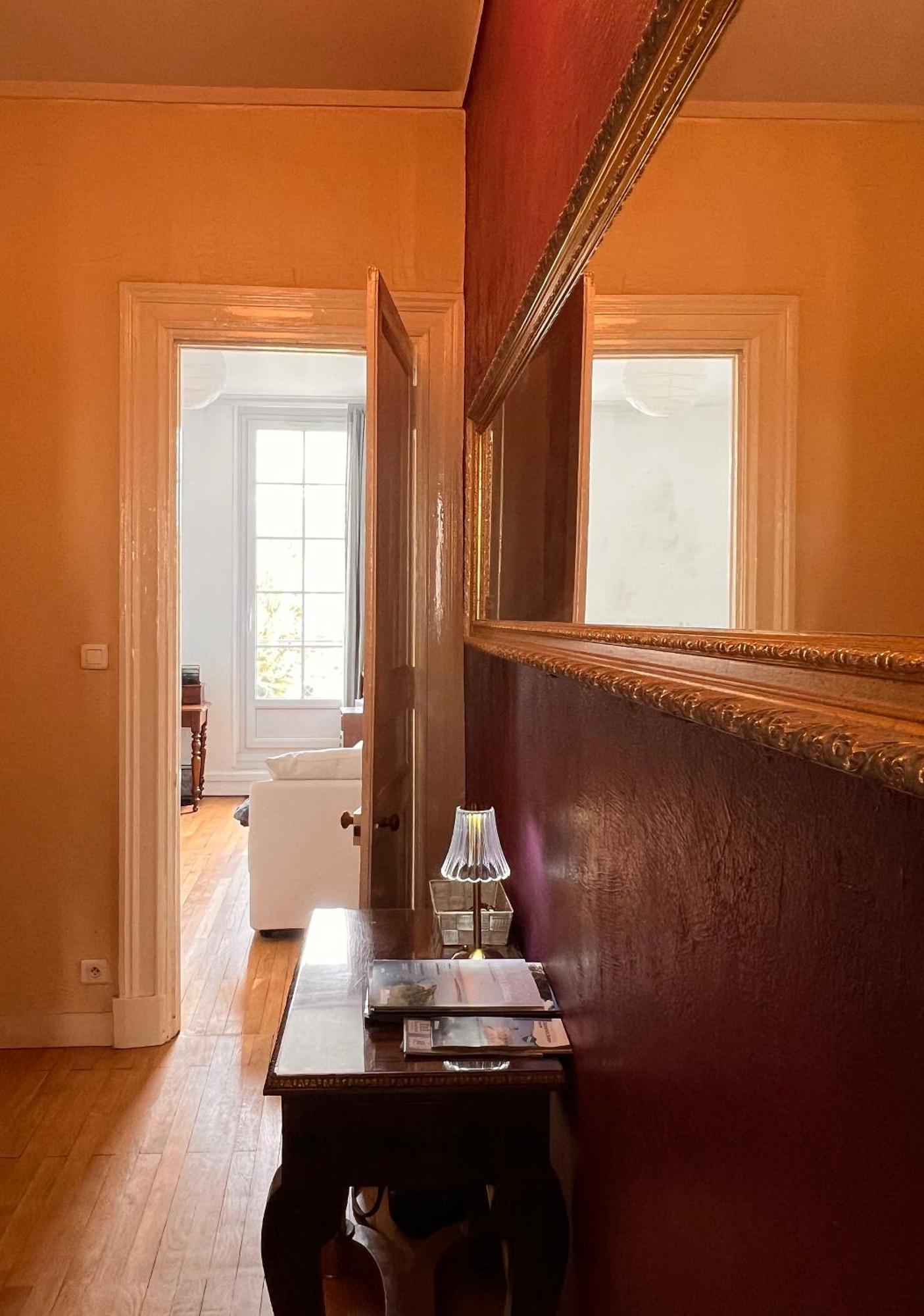 La Colbertine - Charming Apartment In Place Colbert โรชฟอร์ ภายนอก รูปภาพ