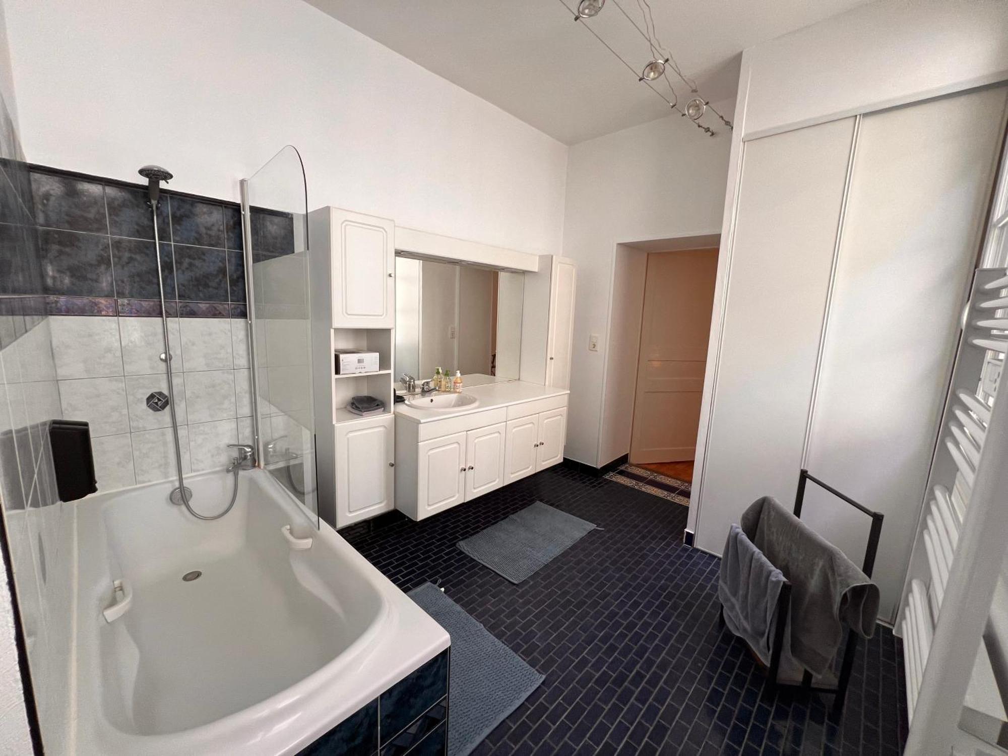 La Colbertine - Charming Apartment In Place Colbert โรชฟอร์ ภายนอก รูปภาพ